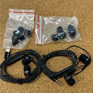 Mix Of 2 Earphones